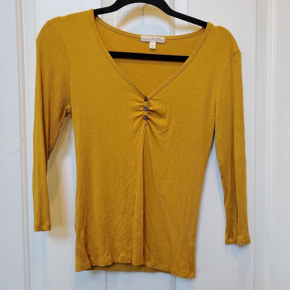 Mustard top